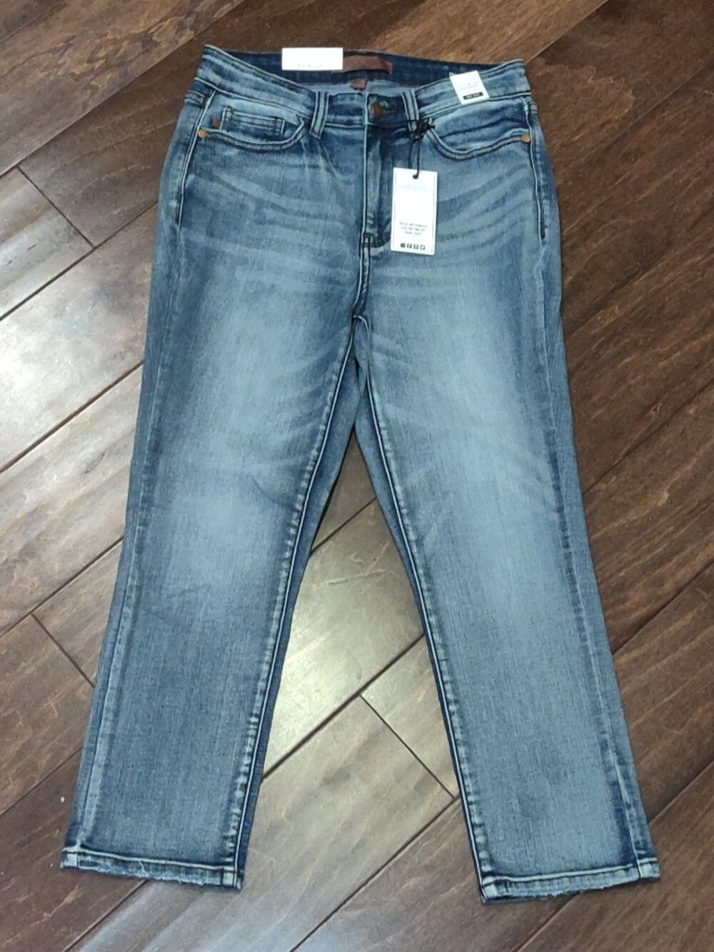 Judy Blue Skinny Fit Capri Mid Rise 5/27 New With Tags